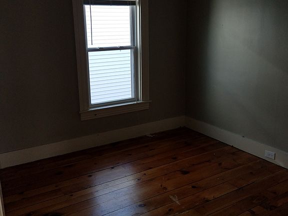 2nd image of 233 Notre Dame Ave #17341452