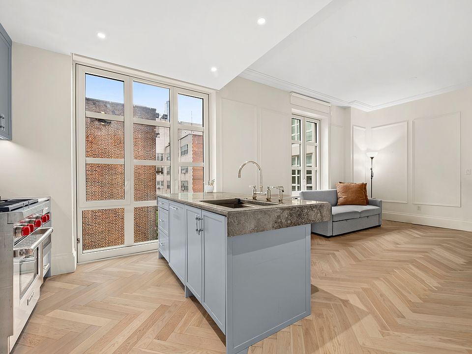 1st image of 250 E 21st St #8E