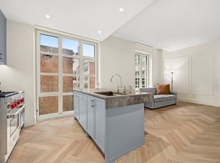 250 E 21st St #8E, New York, NY 10010