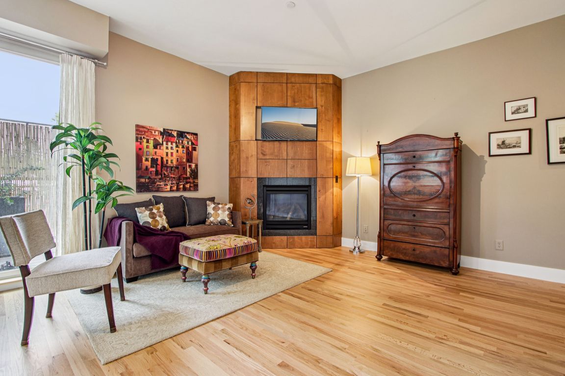 S Lafayette St-1806-009.jpg