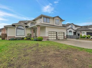 32186 Elkford Dr, Abbotsford, BC V2T5C3