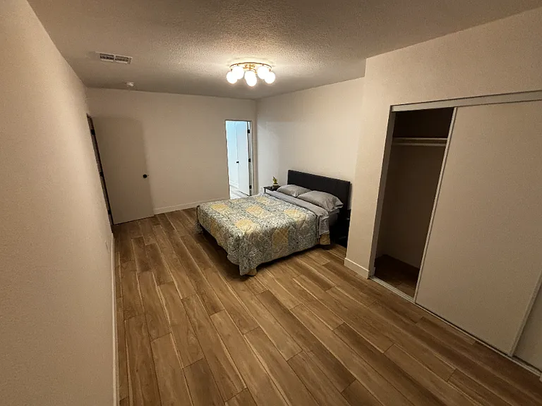 1733 Ophir Dr — Photo 11