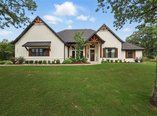 1020 Sky Rd, Weatherford, TX 76087