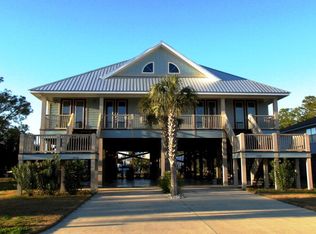 224 W 6th Ave, Gulf Shores, AL 36542