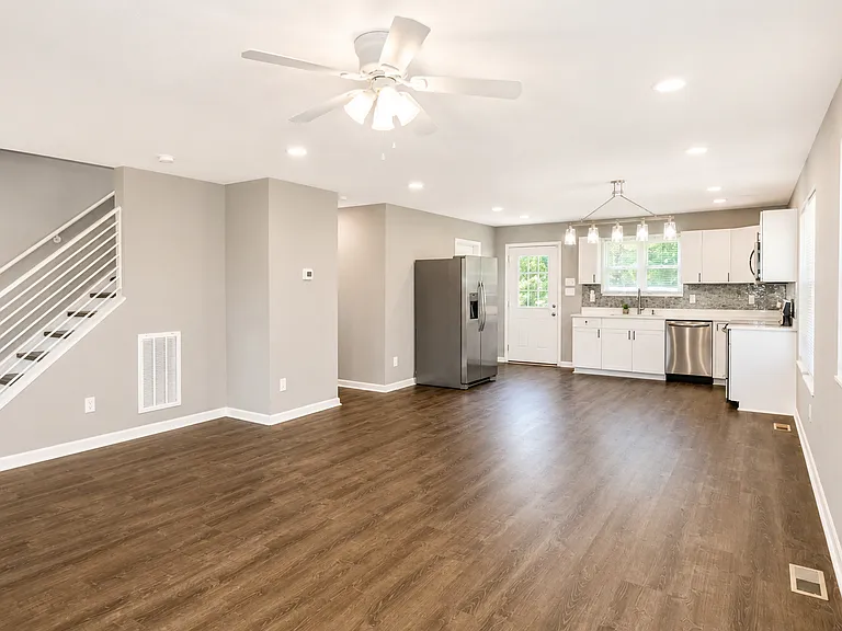 3425 Gap Rd — Photo 3