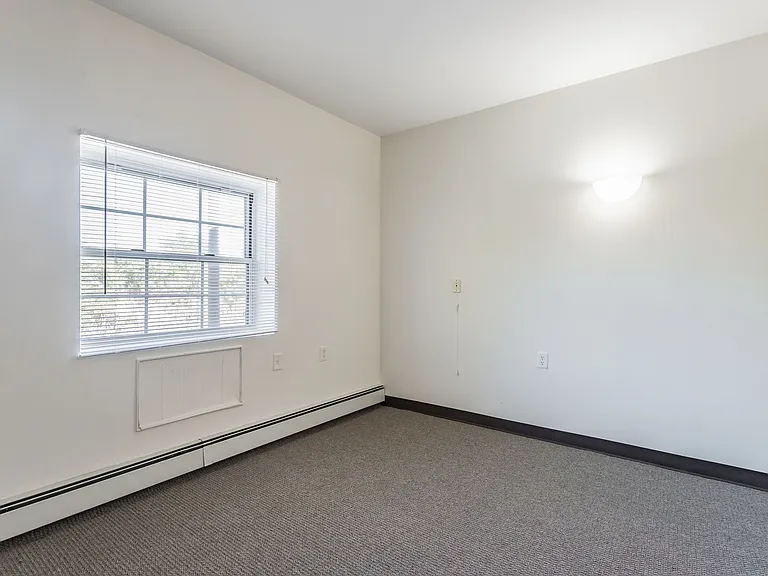 Medford Landing Apartments — Photo 16