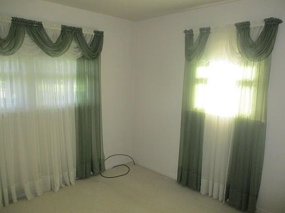 2nd image of 6048 Crestwood Ave