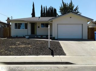 200 Lynn Dr, Brentwood, CA