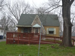 1709 Sadie Ln, Shively, KY 40216