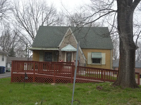 1709 Sadie Ln, Shively, KY 40216