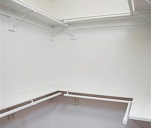 2nd image of 5050 Woodway Dr APT 2A