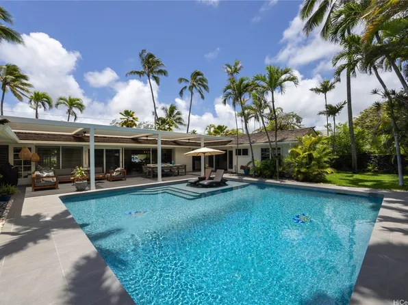 64 White Sands Pl, Kailua, HI 96734