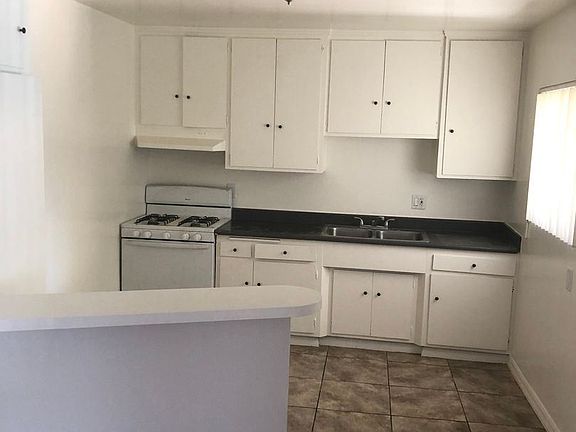 3rd image of 228 W Spazier Ave APT C