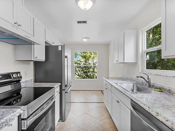 4th image of 1567 Bunker Hill Ct