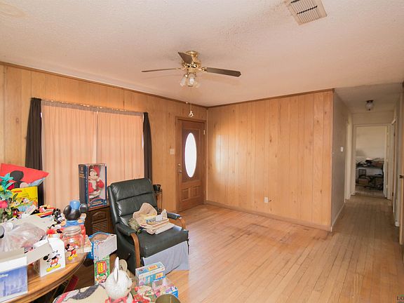 4th image of 224 Pony Ln