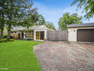 1100 Dell Rd, Northbrook, IL, 60062