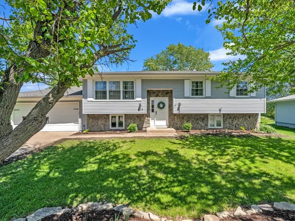 314 Crest Rd, Park View, IA 52748