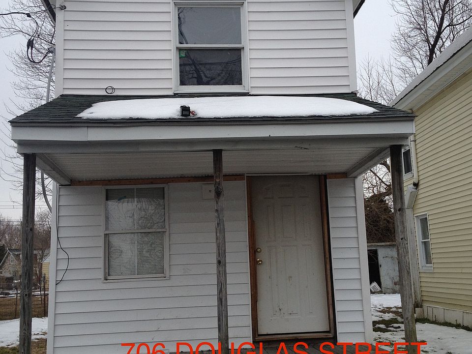 2nd image of 219 Henry St
