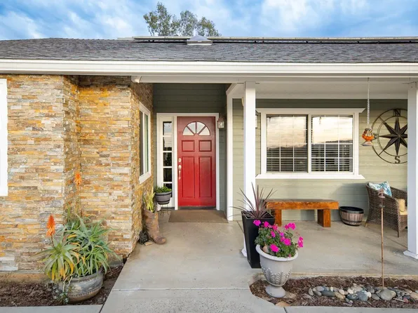 30073 Alta Mira Ln, Valley Center, CA 92082