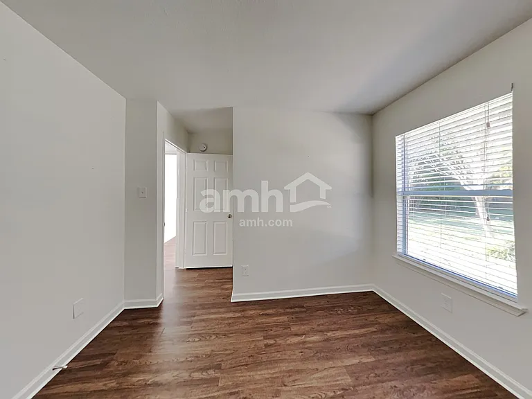 1034 Chase Park Dr — Photo 13