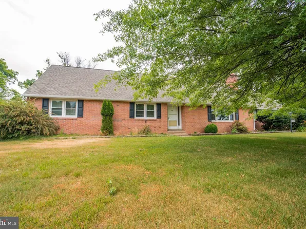 419 S Wall St, Spring City, PA 19475