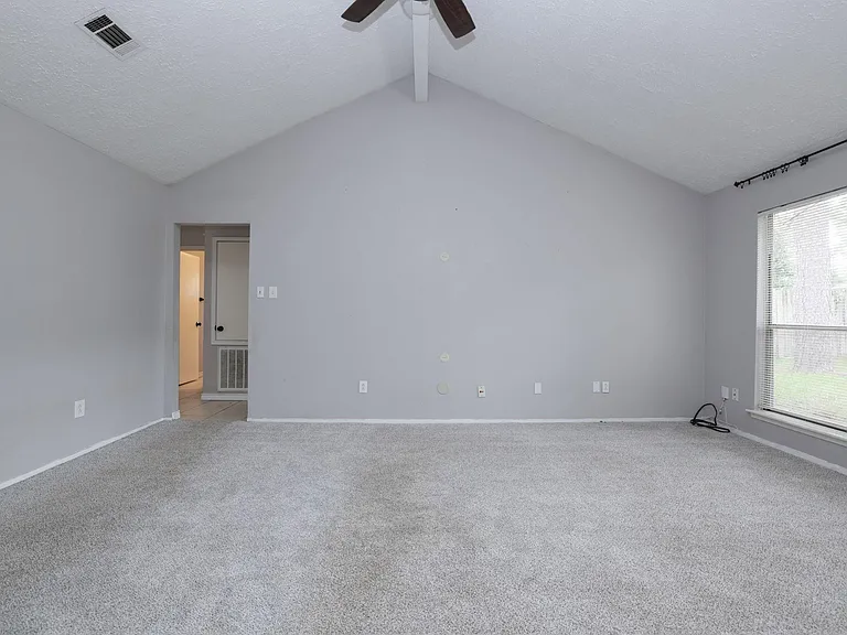 4623 Whispering Rock Ln — Photo 8