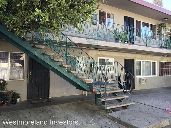 2nd image of 971 S Westmoreland Ave APT 7