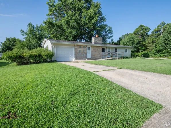 609 Elm Ave, Bland, MO 65014
