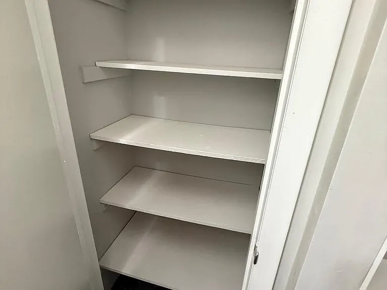 212 Warren St #2 — Photo 8