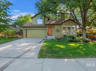 5972 N Portsmouth Ave, Boise, ID 83714