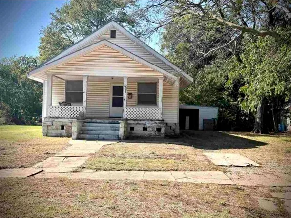 602 N Palm St, Ponca City, OK 74601