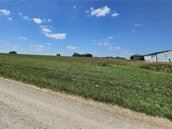 W 239th St, Louisburg, KS 66053