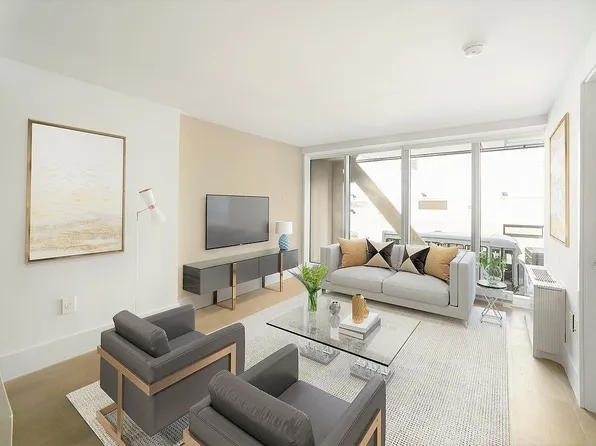100 Norfolk St APT 2B, New York, NY 10002