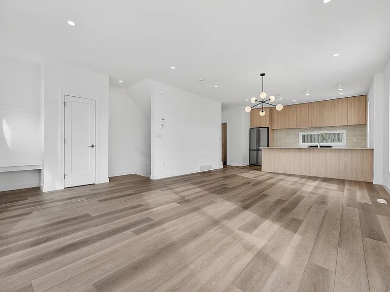 13516 115th Ave NW — Photo 86