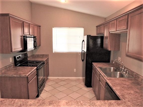 3rd image of 7729 W Rancho Dr