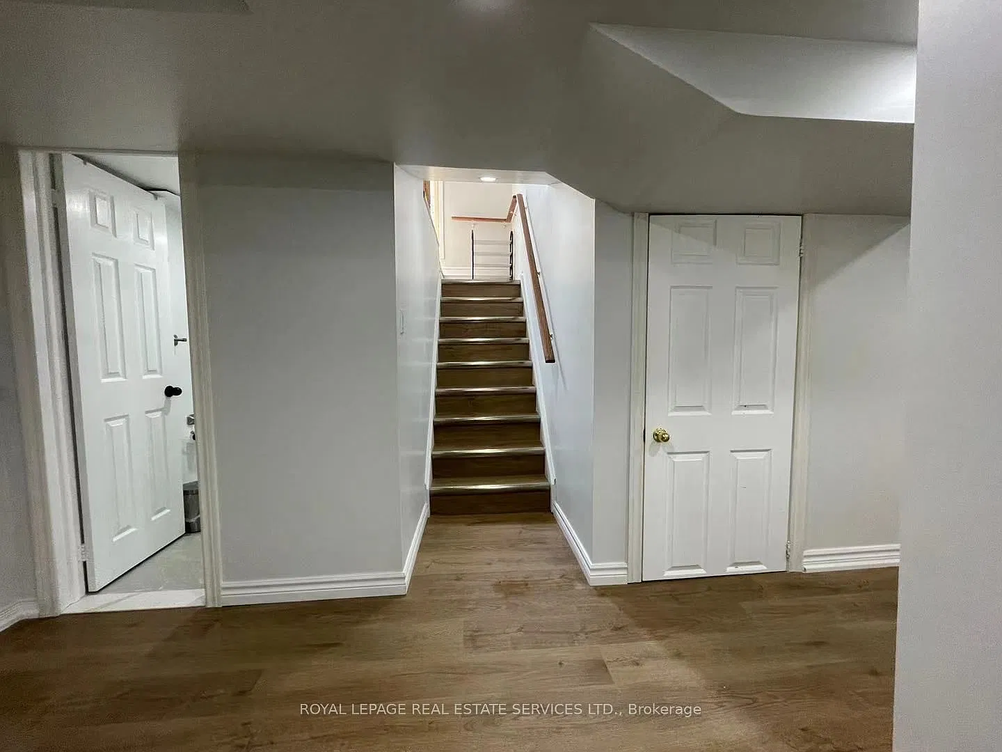 3 bed, $2,000 — Photo 2