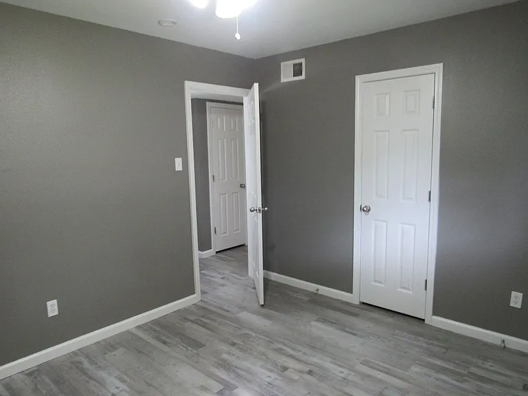 415 Waymack Dr — Photo 12