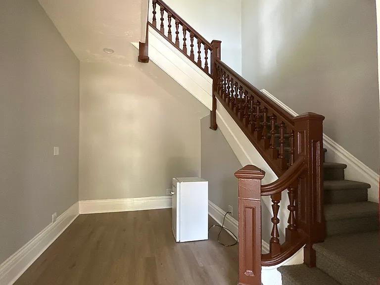 324 E Pine St #A — Photo 2