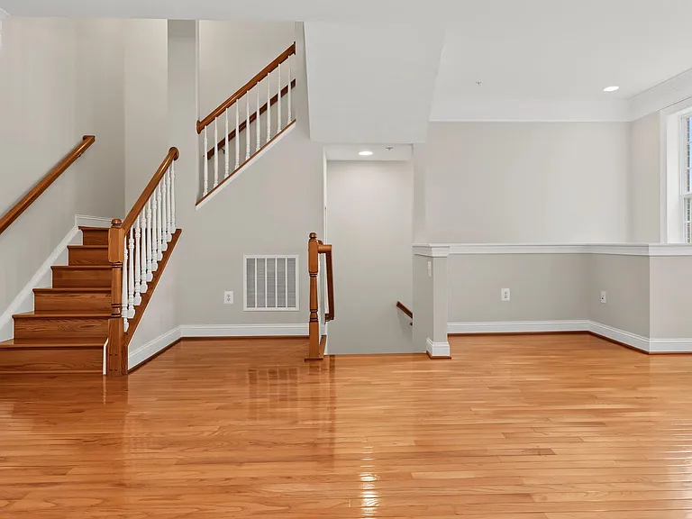 643 Pullman Pl — Photo 18
