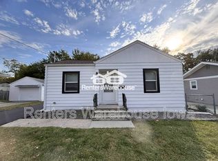 3711 37th St, Des Moines, IA 50310