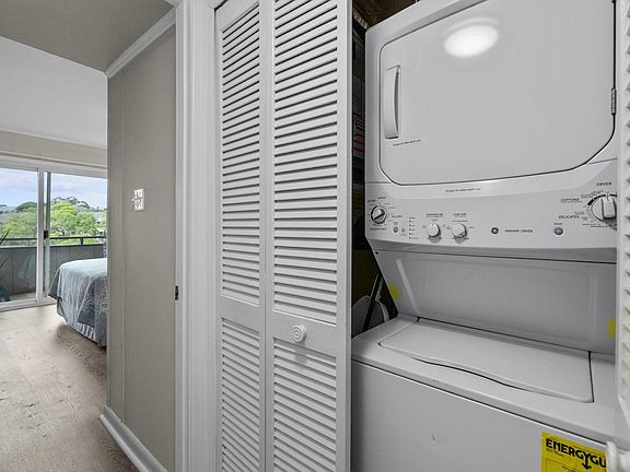 5th image of 9501 Shore Dr Unit 211