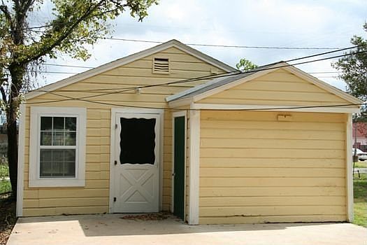 3109A Maloney back