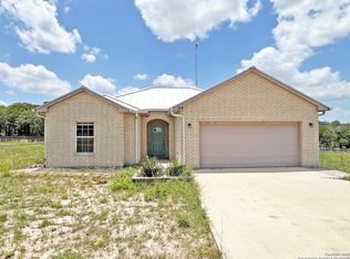 168 Great Oaks Blvd, La Vernia, TX 78121