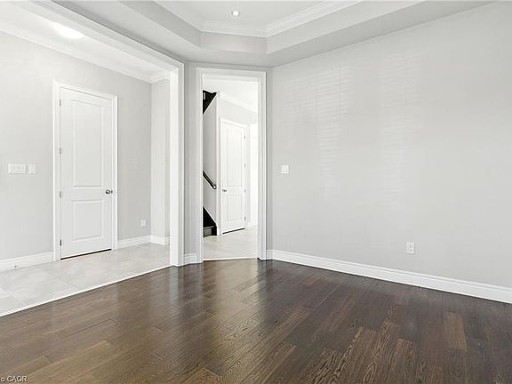 5th image of 43 Riesling Ct
