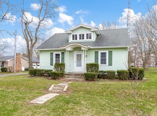 206 E Vine St, Belle Center, OH 43310