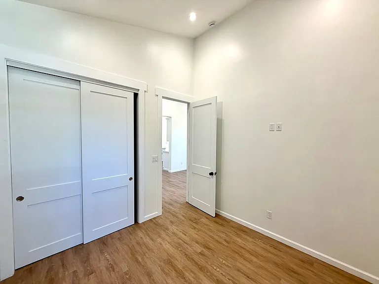 23510 Cava Cir #A — Photo 25