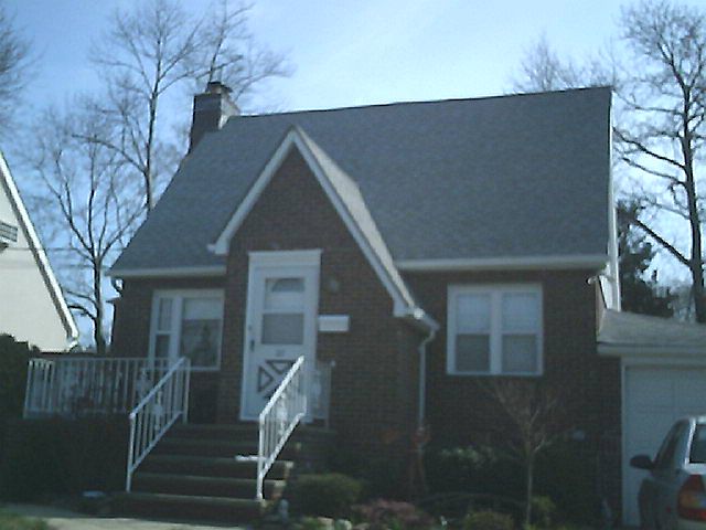 1st image of 27 Ebony St