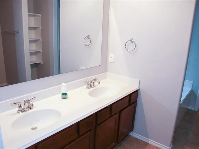3613 Dove Ln — Photo 13