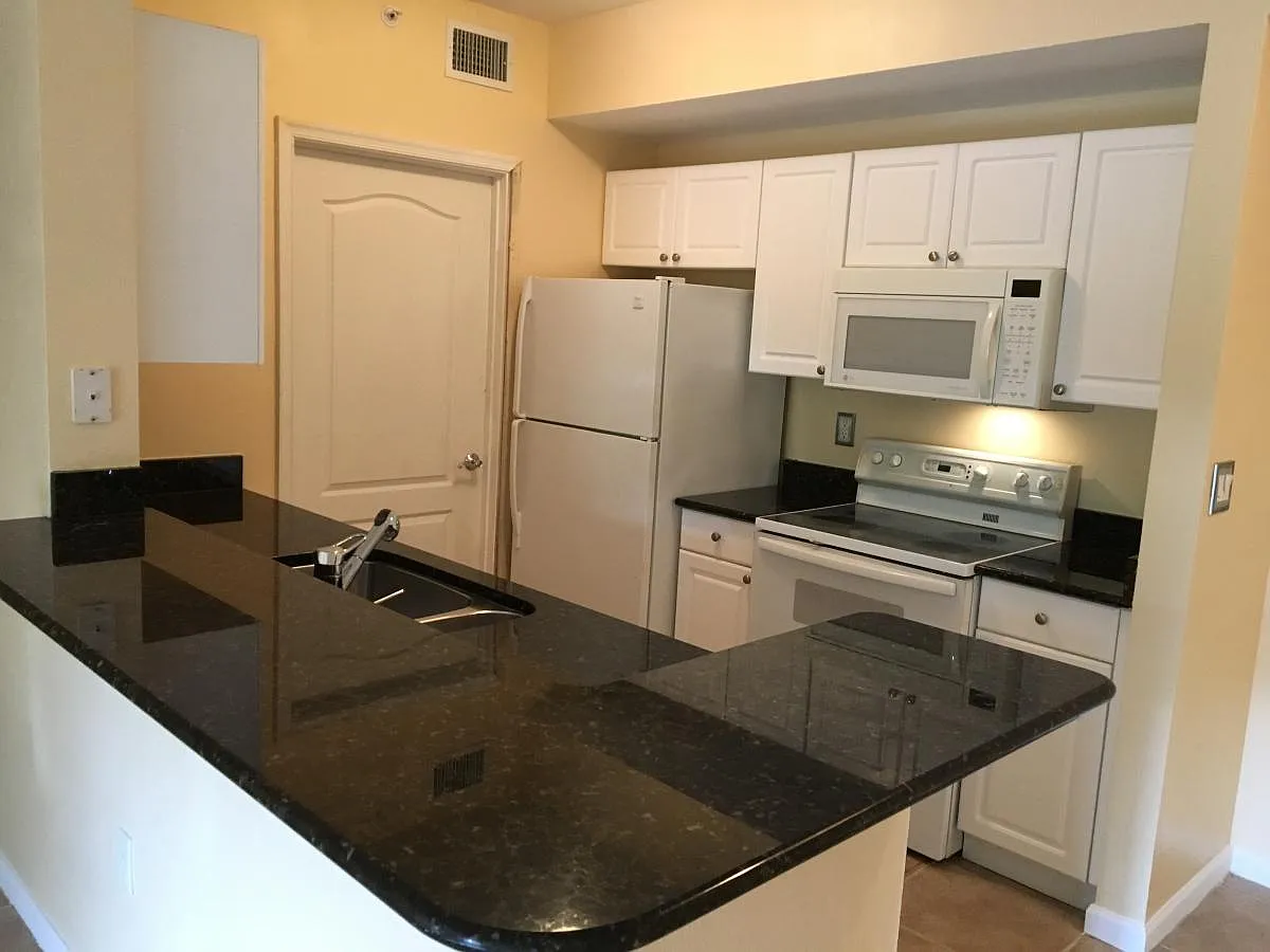 5050 Fairways Circle — Photo 1