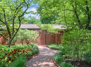 973 Holly Springs Dr, Lexington, KY 40504